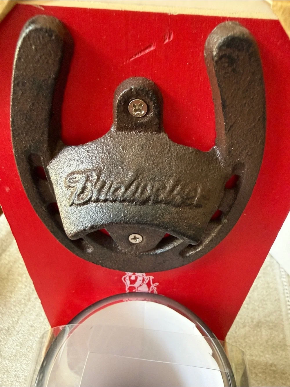 Budweiser wall mounted cast iron bottle opener & pint glass gift set no pretzel